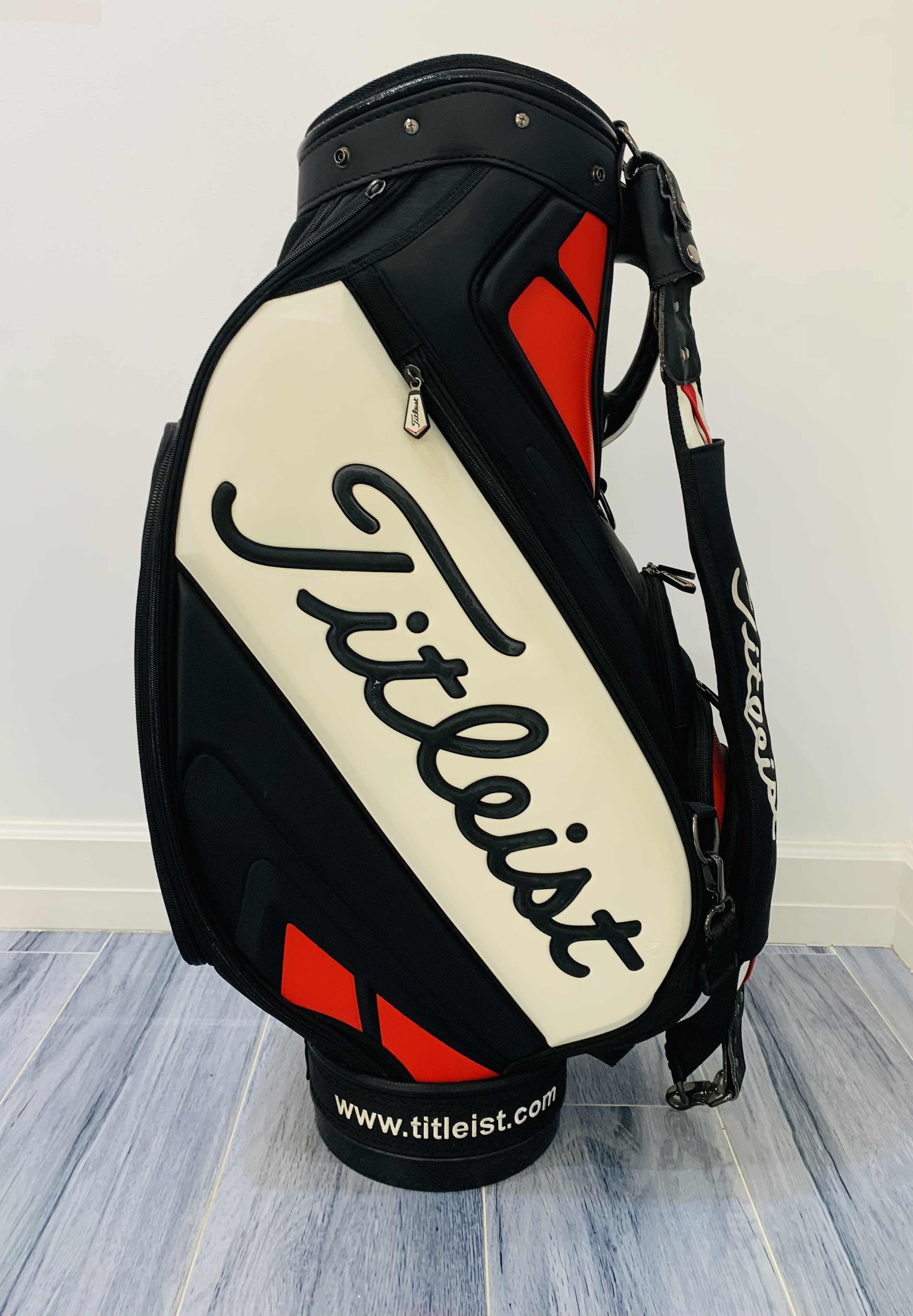 Titleist pro golf bag - used