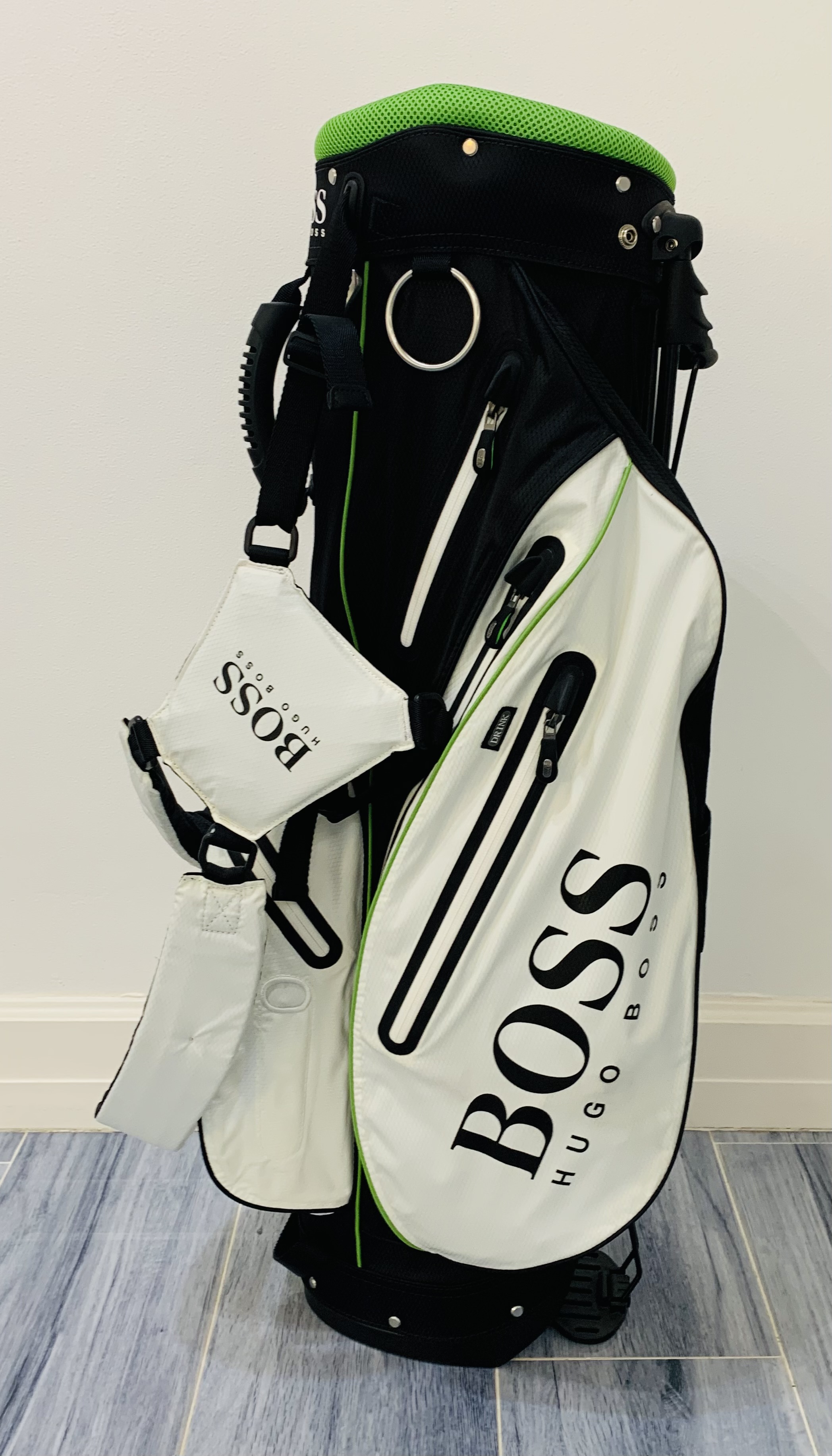 Boss golf bag - new