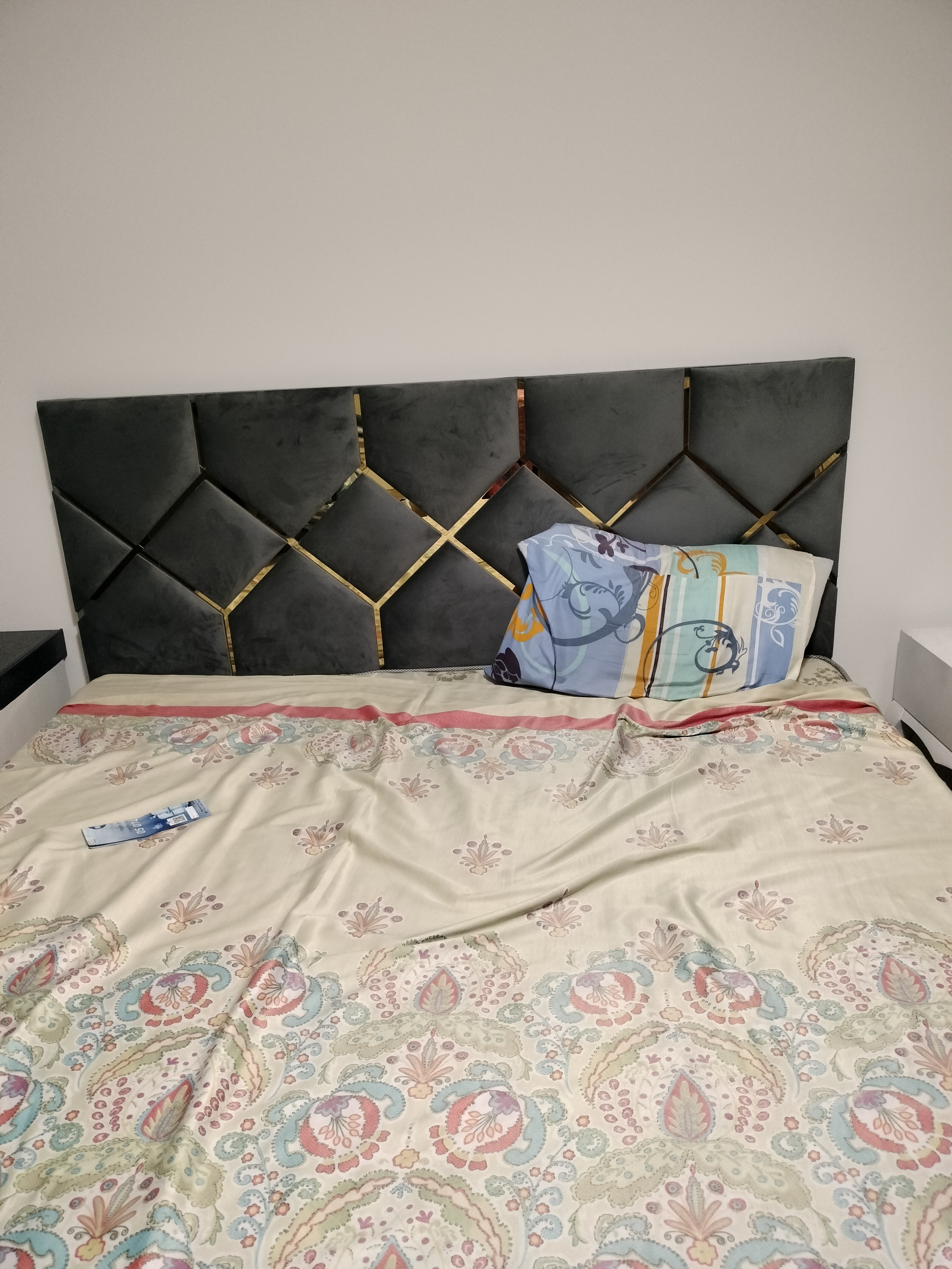 Bed set queen size medicated matress